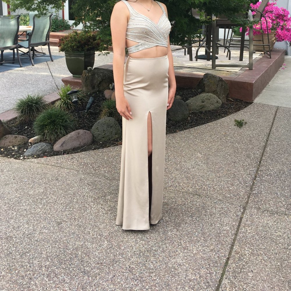 Prom/Ball Dress - Wine Color from Gesinee's Bridal Size 2